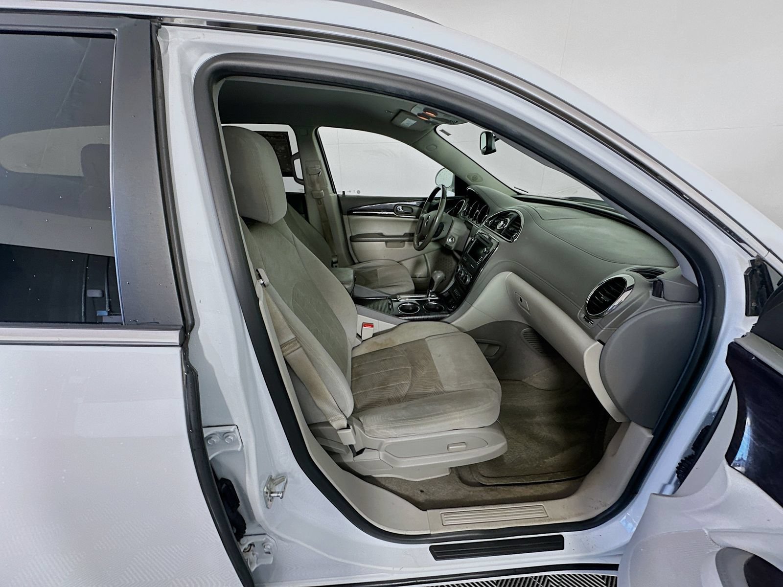 Used 2017 Buick Enclave Convenience FWD image 26