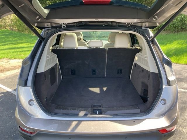 Used 2019 Lincoln MKC Reserve w/ MKC Technology Package AWD/4WD image 26