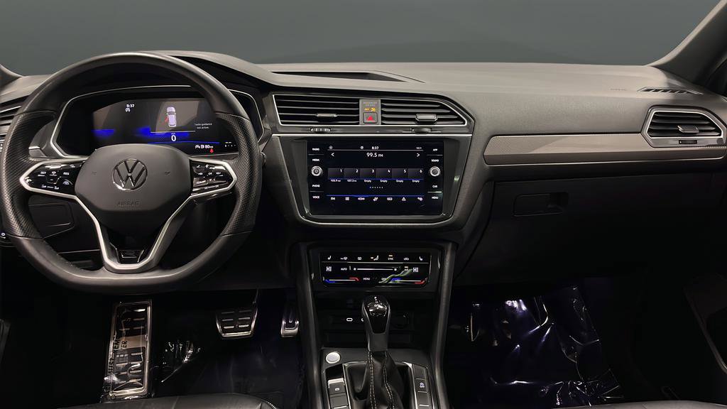 Used 2024 Volkswagen Tiguan SE R-Line FWD image 11