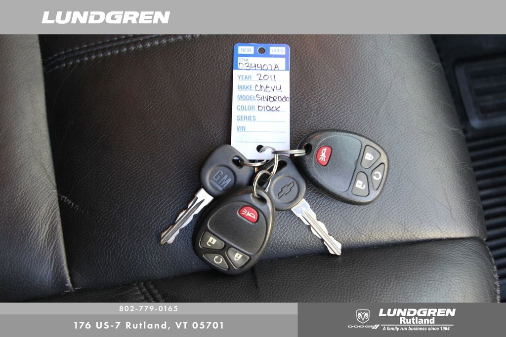 Used 2011 Chevrolet Silverado 2500 LTZ w/ LTZ Plus Package image 30