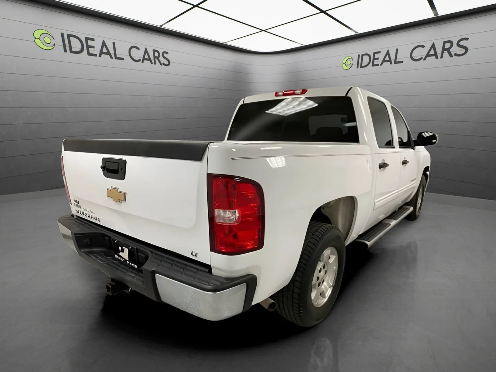 Used 2011 Chevrolet Silverado 1500 LT w/ All-Star Edition RWD image 5