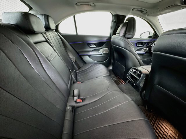 Used 2024 Mercedes-Benz E 350 4MATIC Sedan w/ Winter Package image 23