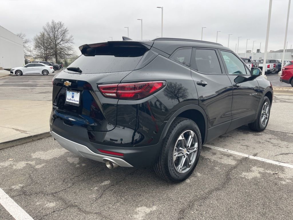 Certified 2024 Chevrolet Blazer LT w/ Convenience Package image 3
