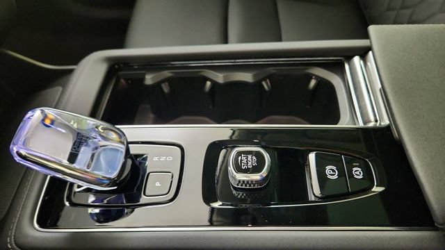 New 2026 Volvo XC90 B6 Core AWD/4WD image 17