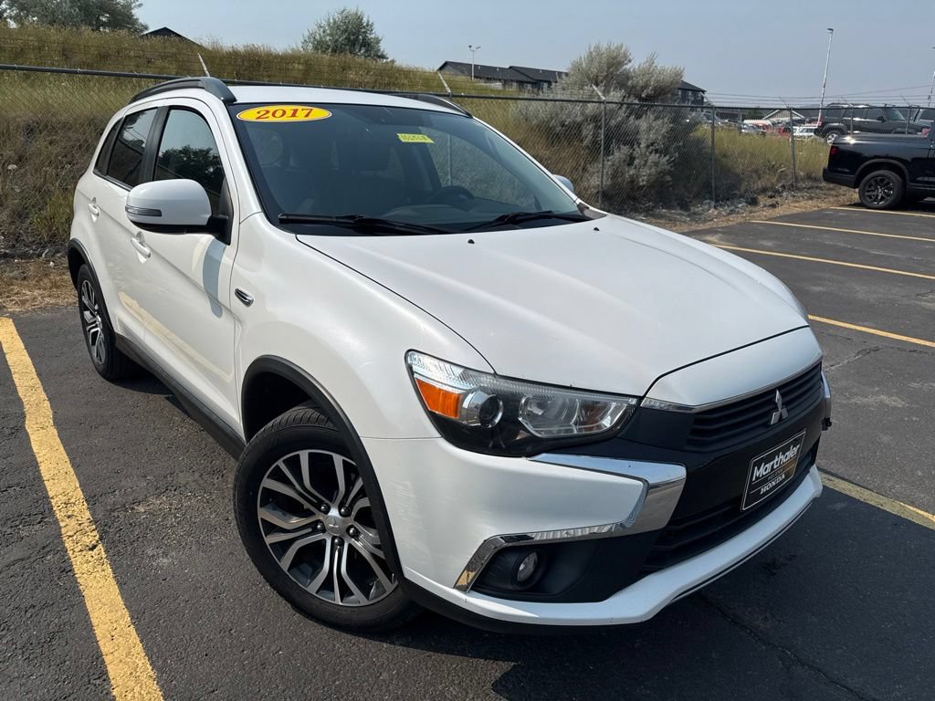 Used 2017 Mitsubishi Outlander Sport SEL AWD/4WD image 3