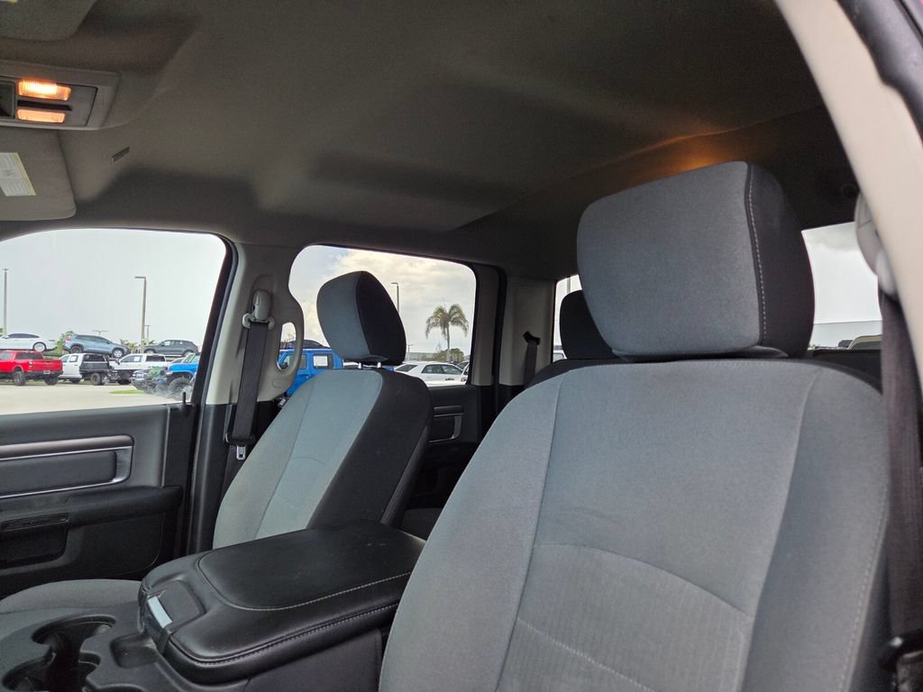 Used 2021 RAM 1500 Classic SLT AWD/4WD image 26