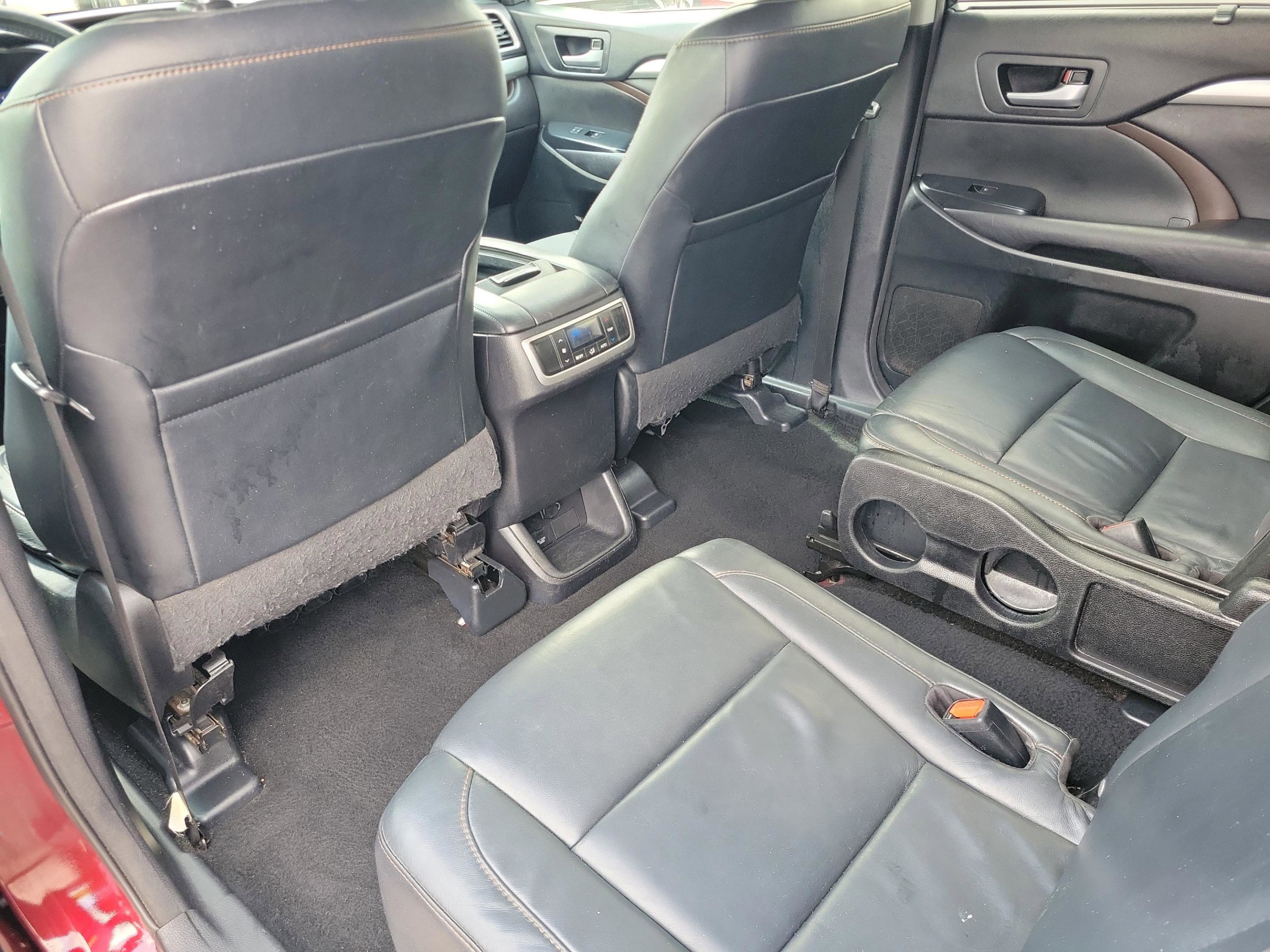 Used 2016 Toyota Highlander XLE image 14