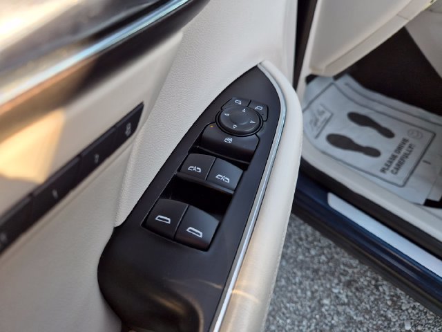 Used 2023 Buick Envision Avenir FWD image 14