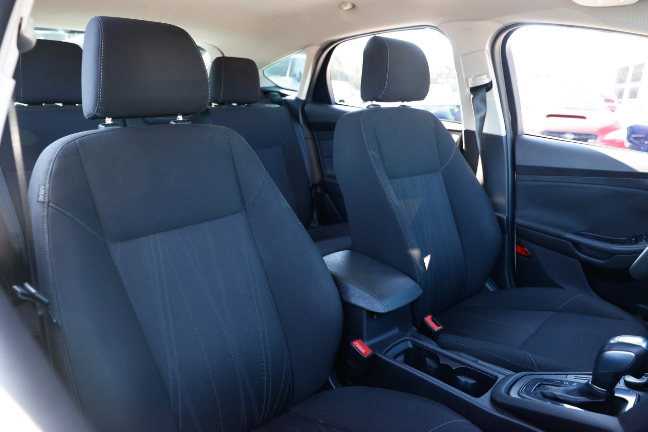 Used 2015 Ford Focus SE image 18