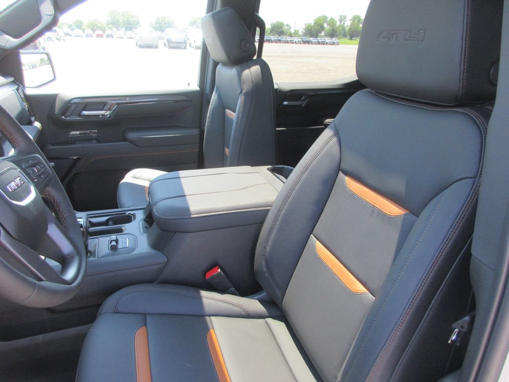 New 2026 GMC Sierra 1500 AT4 w/ AT4 Premium Package AWD/4WD image 14