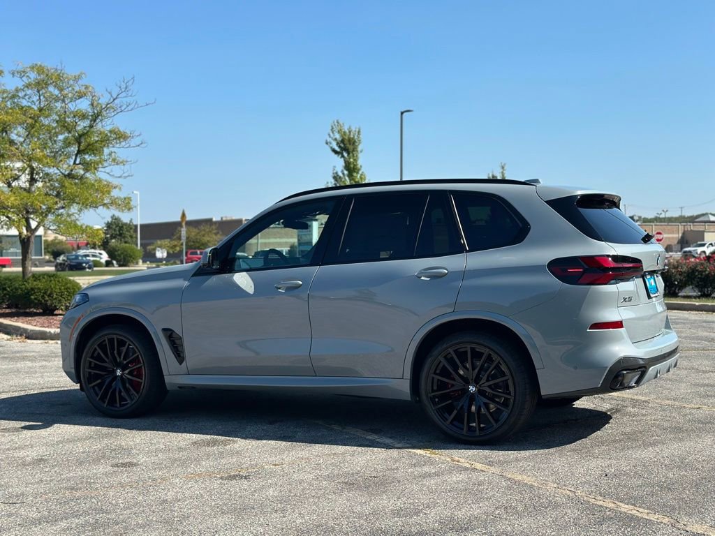 New 2026 BMW X5 xDrive40i w/ M Sport Package AWD/4WD image 5