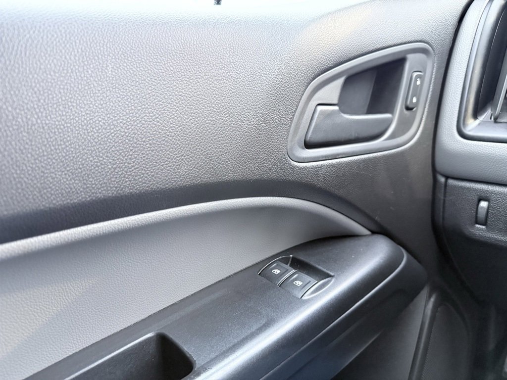 Used 2017 Chevrolet Colorado W/T image 12