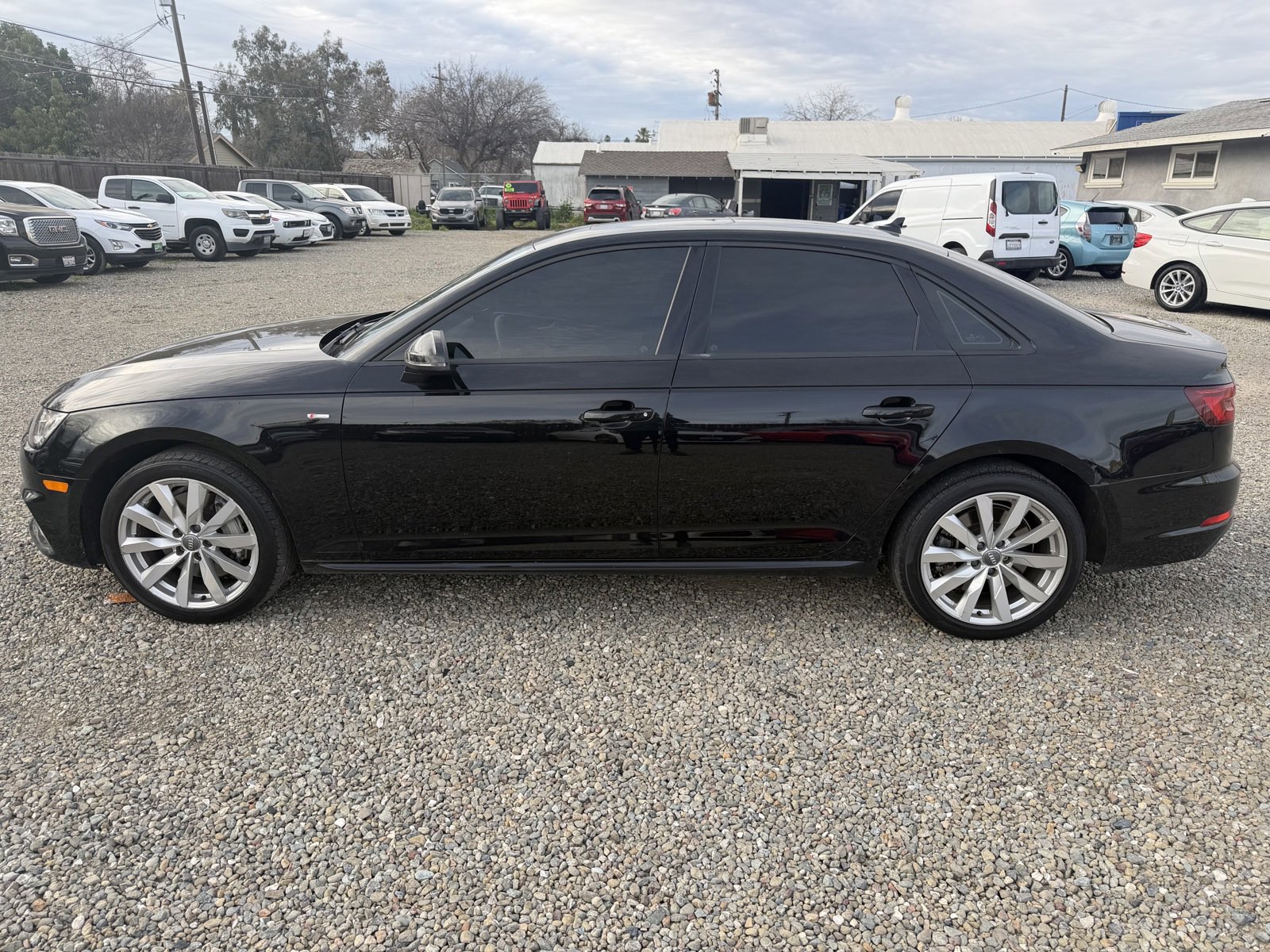 Used 2018 Audi A4 2.0T Premium AWD/4WD image 5