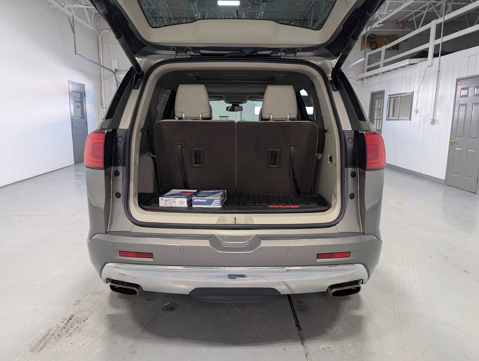 Used 2019 GMC Acadia Denali w/ Technology Package image 42