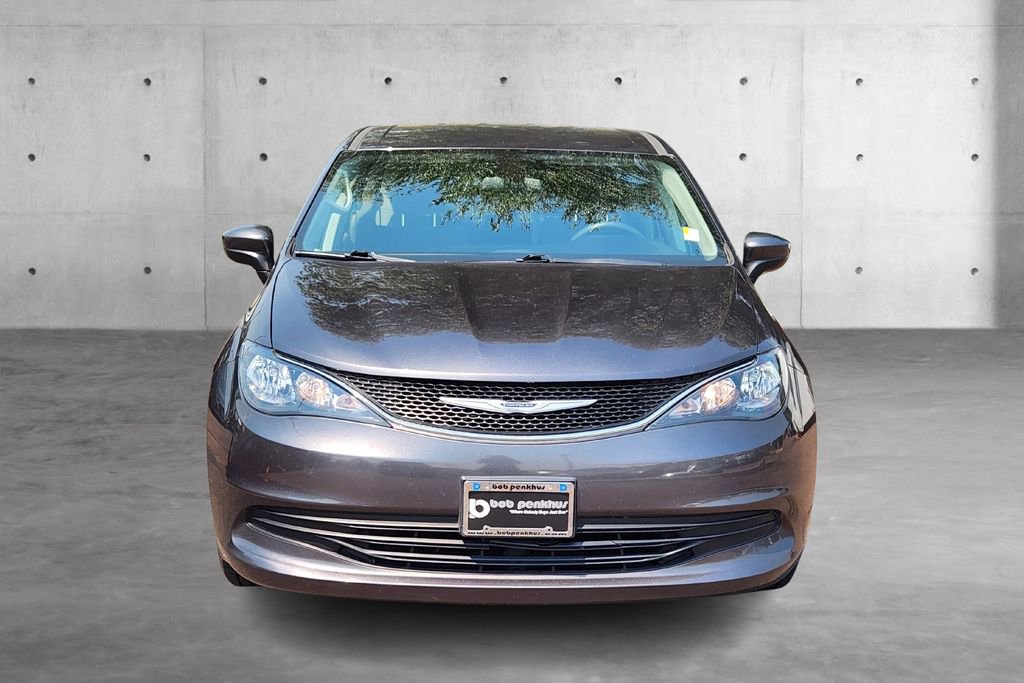 Used 2019 Chrysler Pacifica Touring image 24