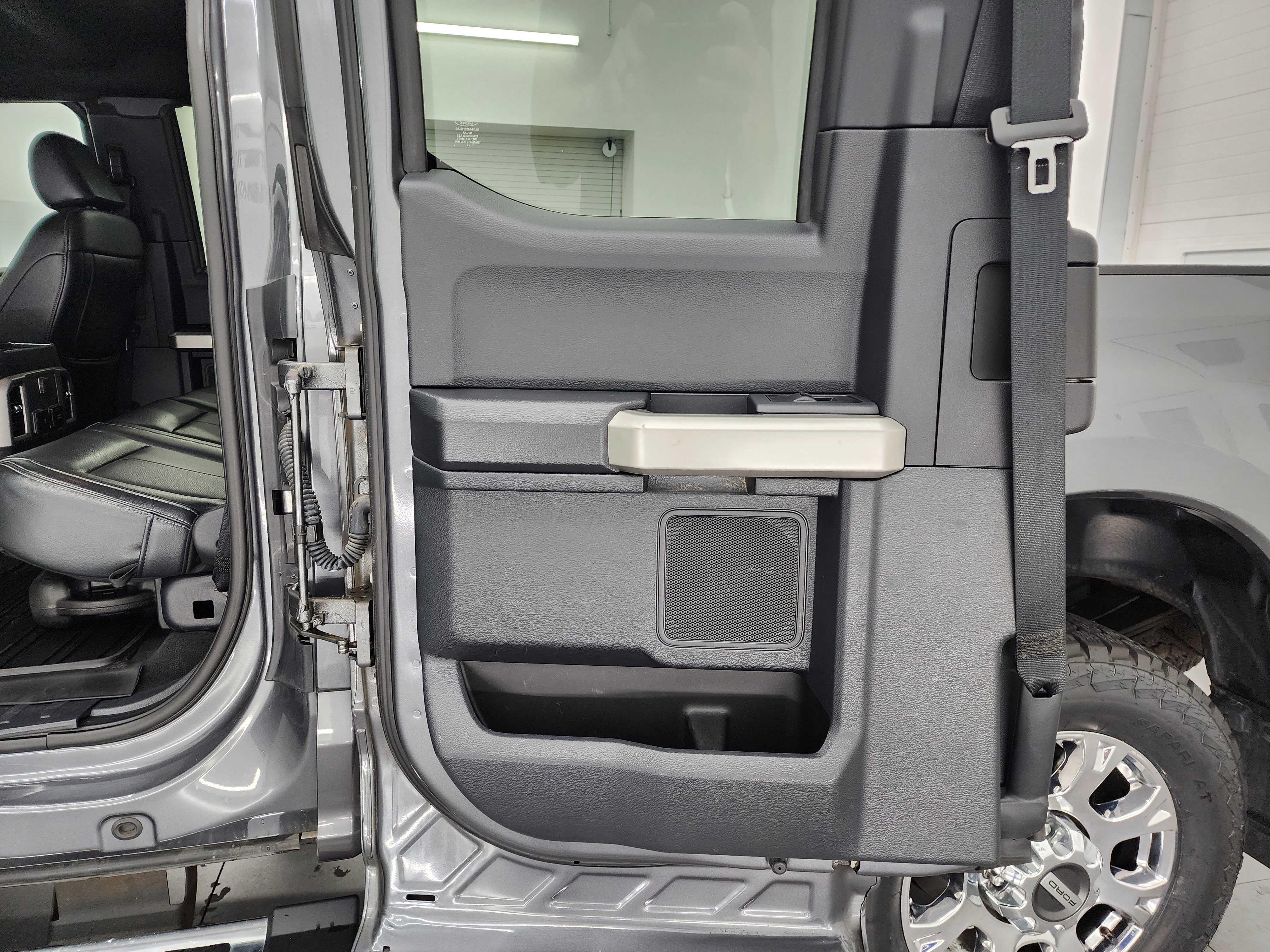 Used 2022 Ford F350 Lariat w/ Chrome Package AWD/4WD image 44