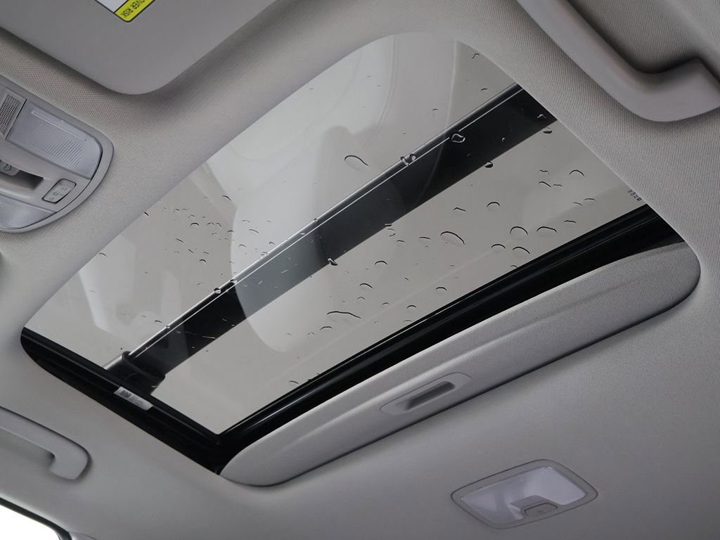 Used 2023 Hyundai Kona Limited w/ Cargo Package image 20