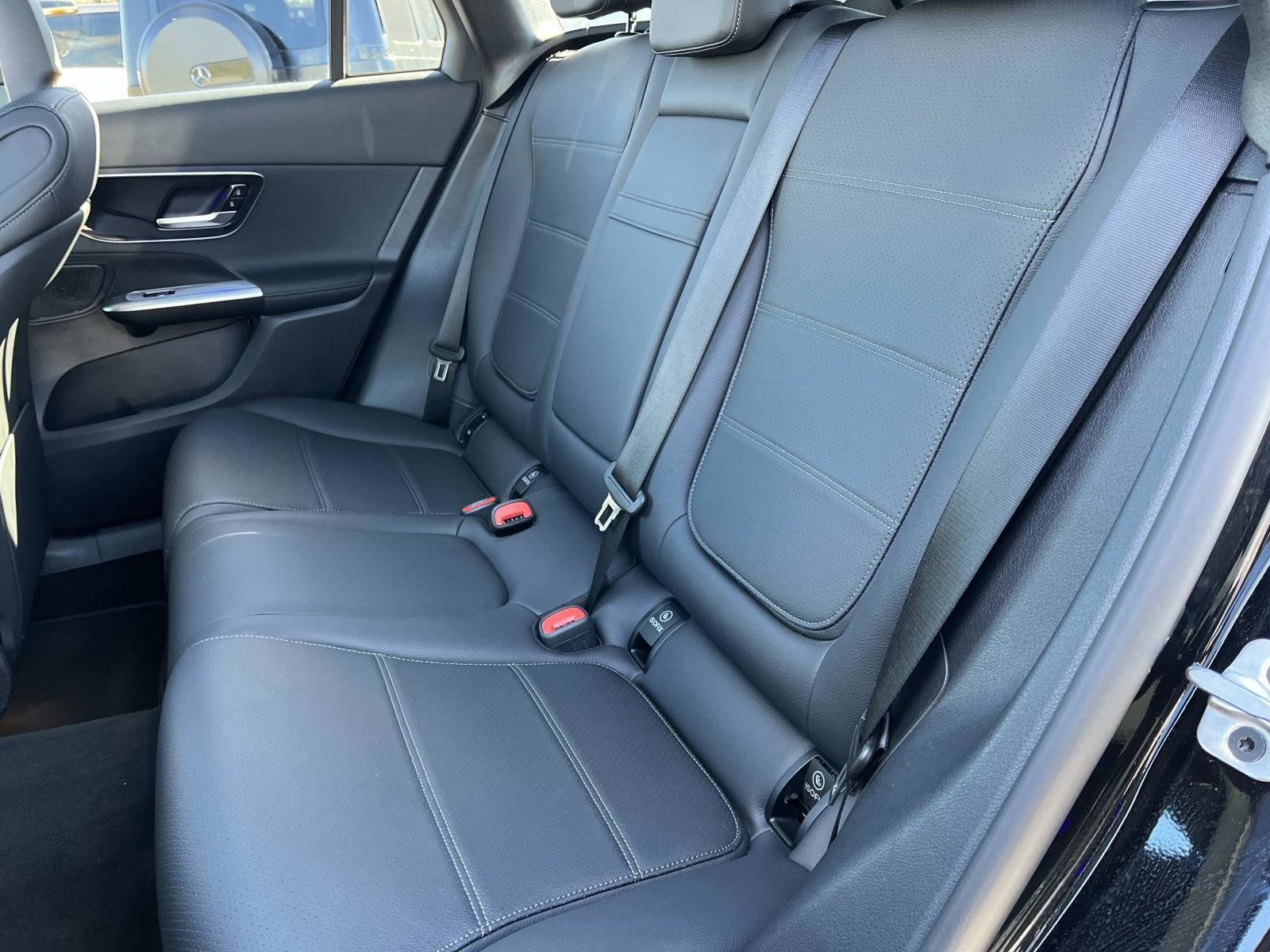 Certified 2025 Mercedes-Benz GLC 300 image 16