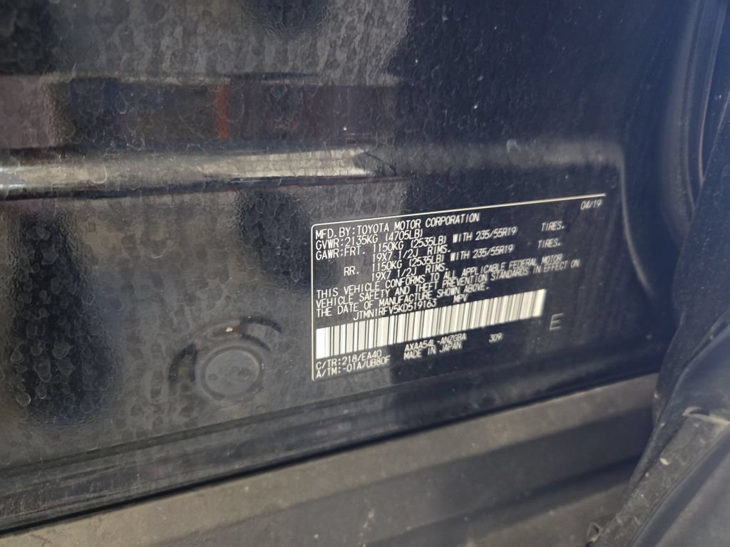 Used 2019 Toyota RAV4 Limited w/ Advanced Technology Package AWD/4WD image 35