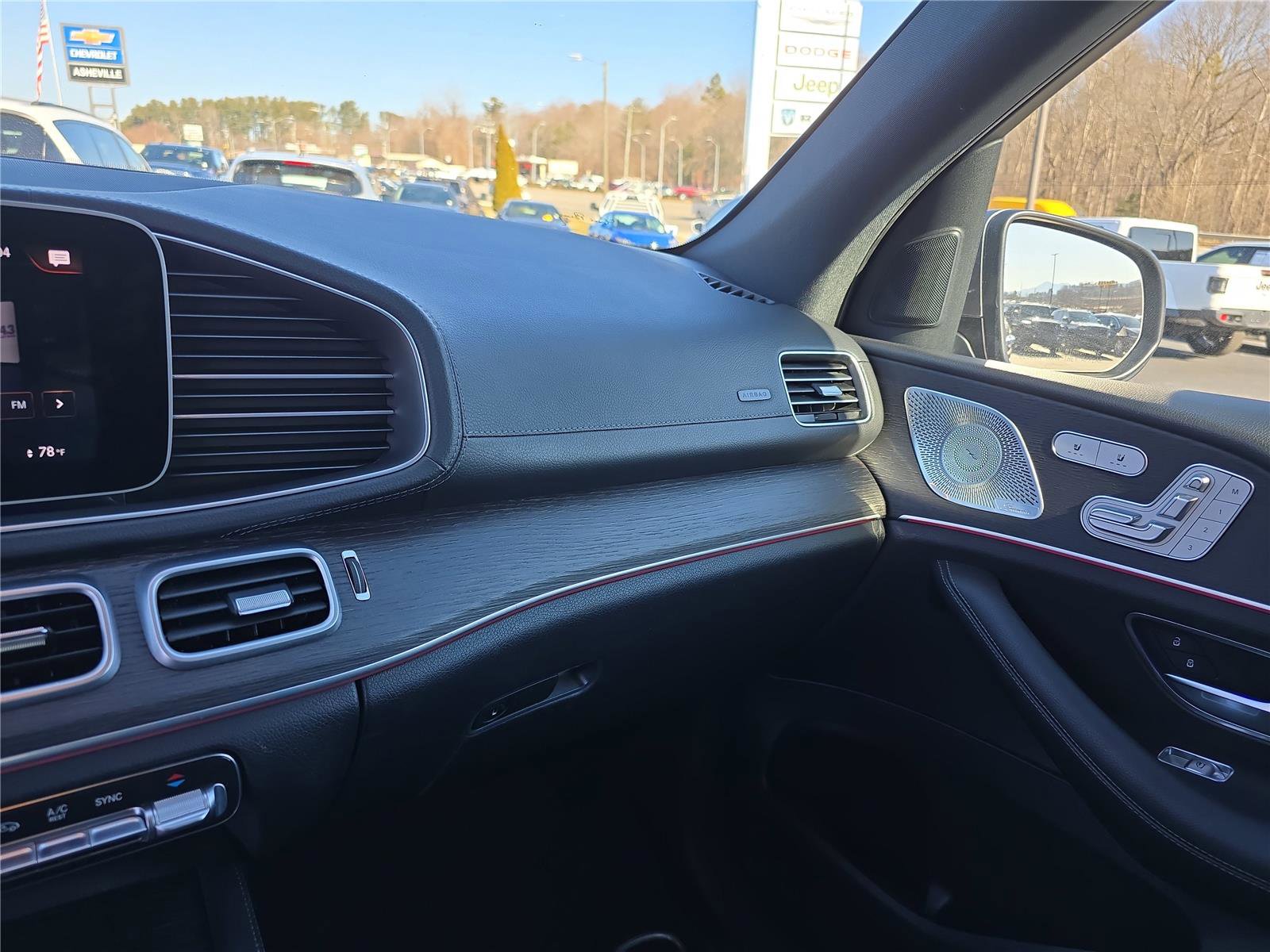 Used 2021 Mercedes-Benz GLS 450 4MATIC image 26