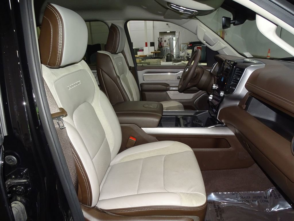 Used 2025 RAM 1500 Laramie image 10