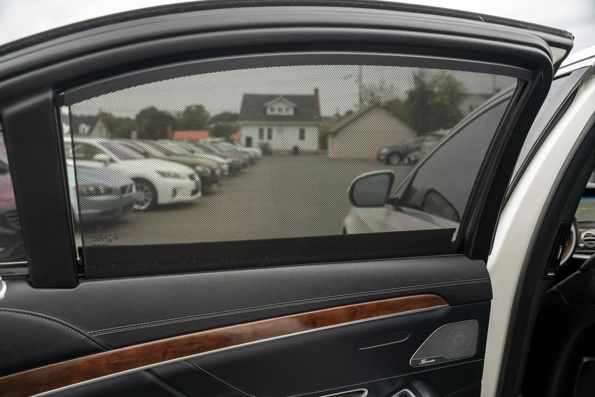 Used 2015 Mercedes-Benz S 550 4MATIC Sedan image 9