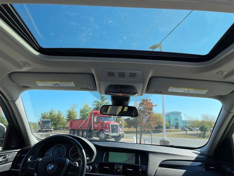 Used 2016 BMW X4 xDrive28i image 9