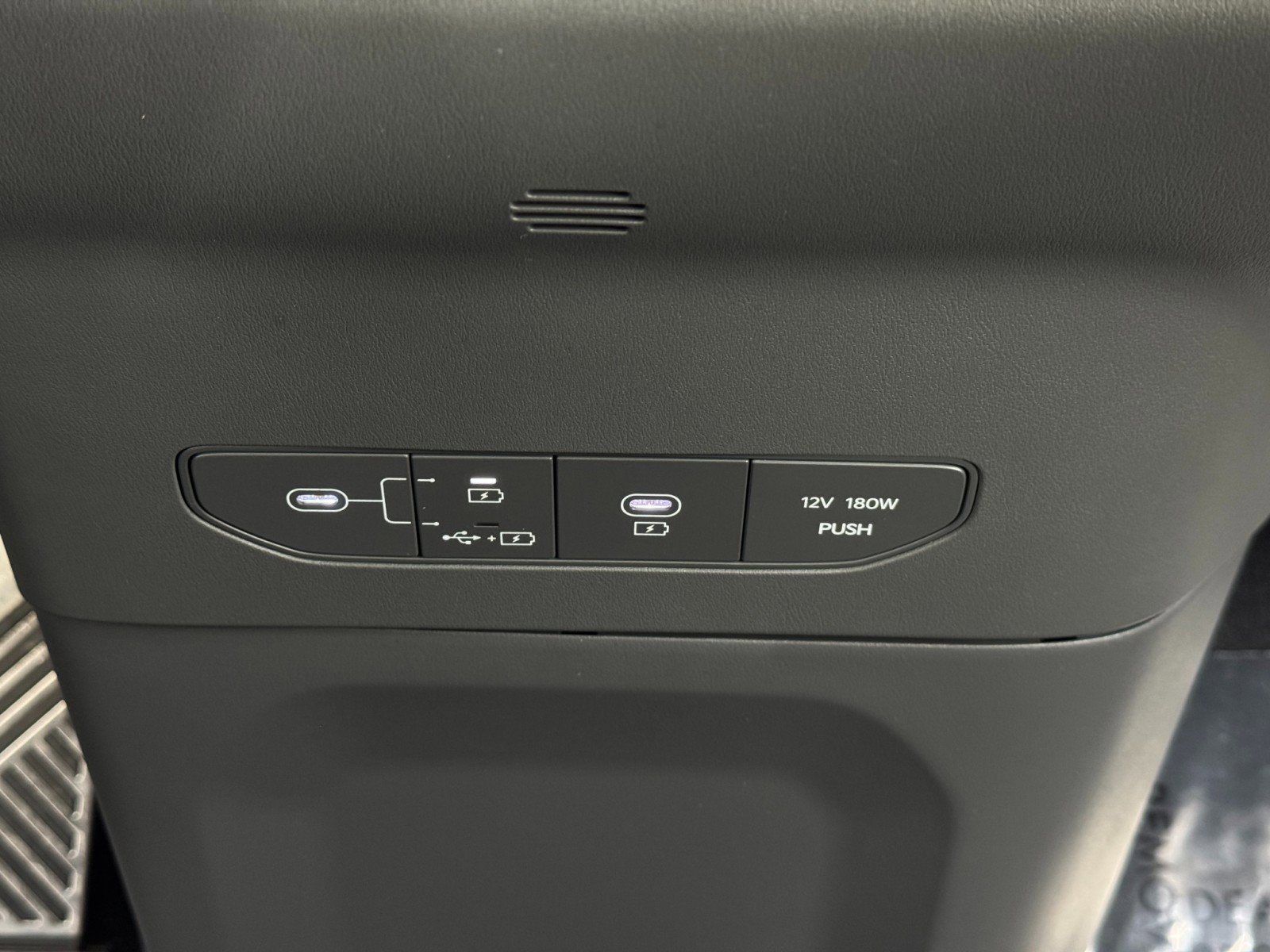 Used 2024 Kia EV9 GT-Line image 39