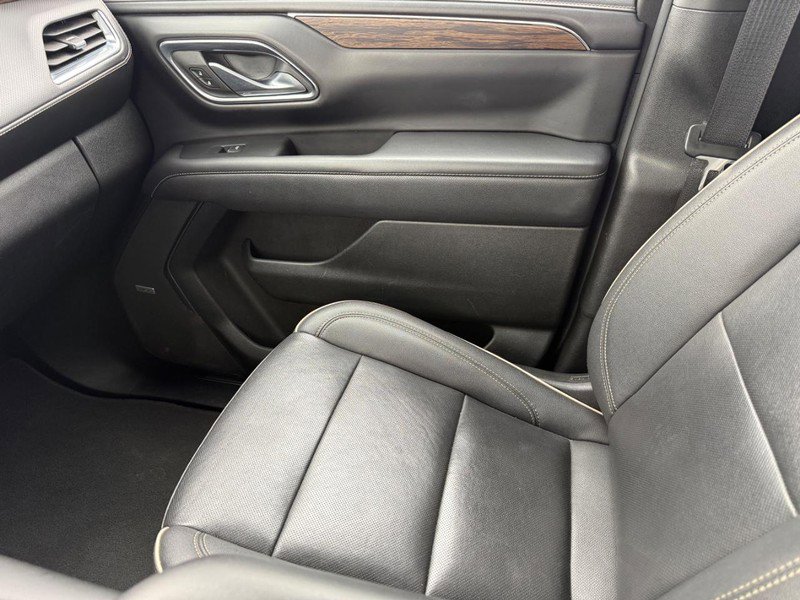 Used 2023 Chevrolet Suburban Premier AWD/4WD image 20