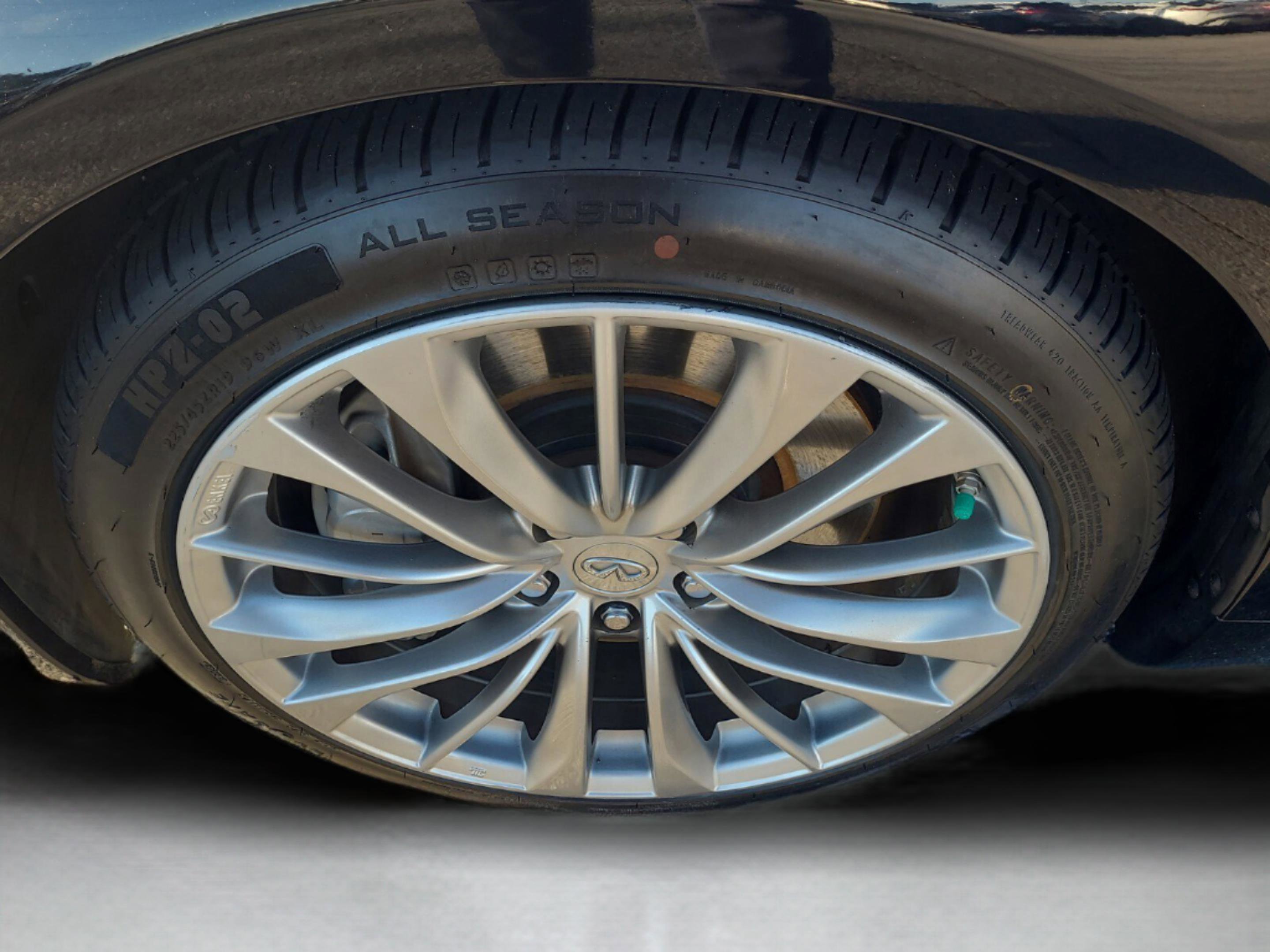 Used 2015 INFINITI Q60 Journey w/ Premium Package image 29