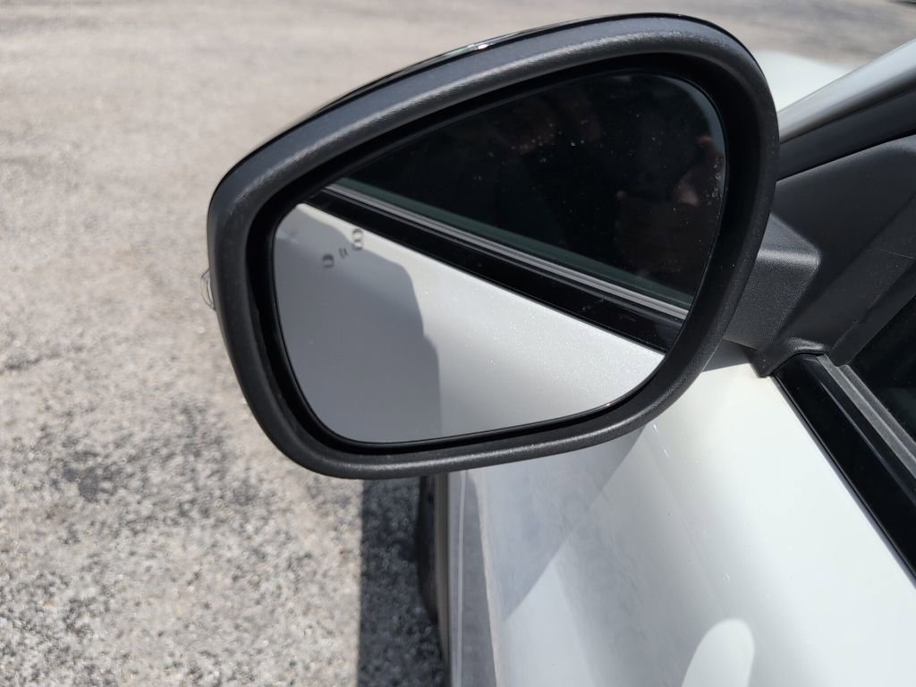 Used 2024 Ford Mustang Mach-E Select image 9