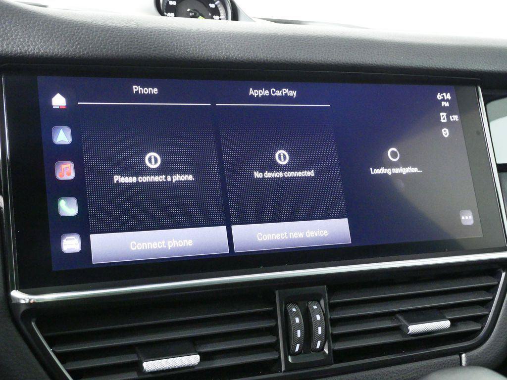 Certified 2022 Porsche Cayenne E-Hybrid AWD/4WD image 13