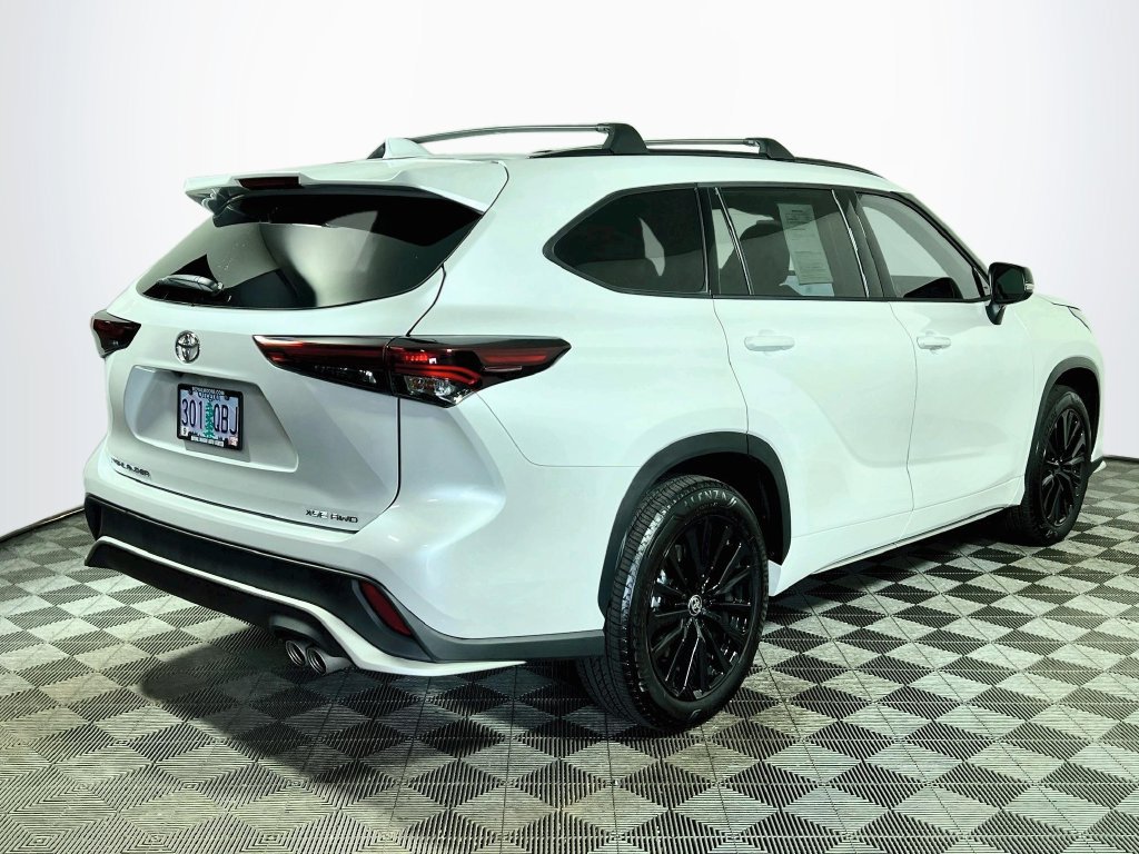 Certified 2026 Toyota Highlander XSE AWD/4WD image 7