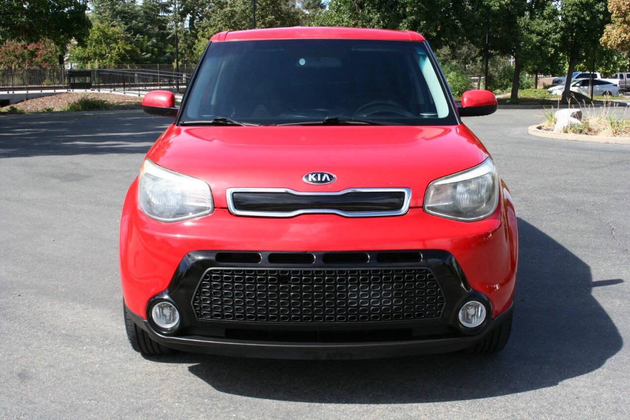 Used 2016 Kia Soul + FWD image 3