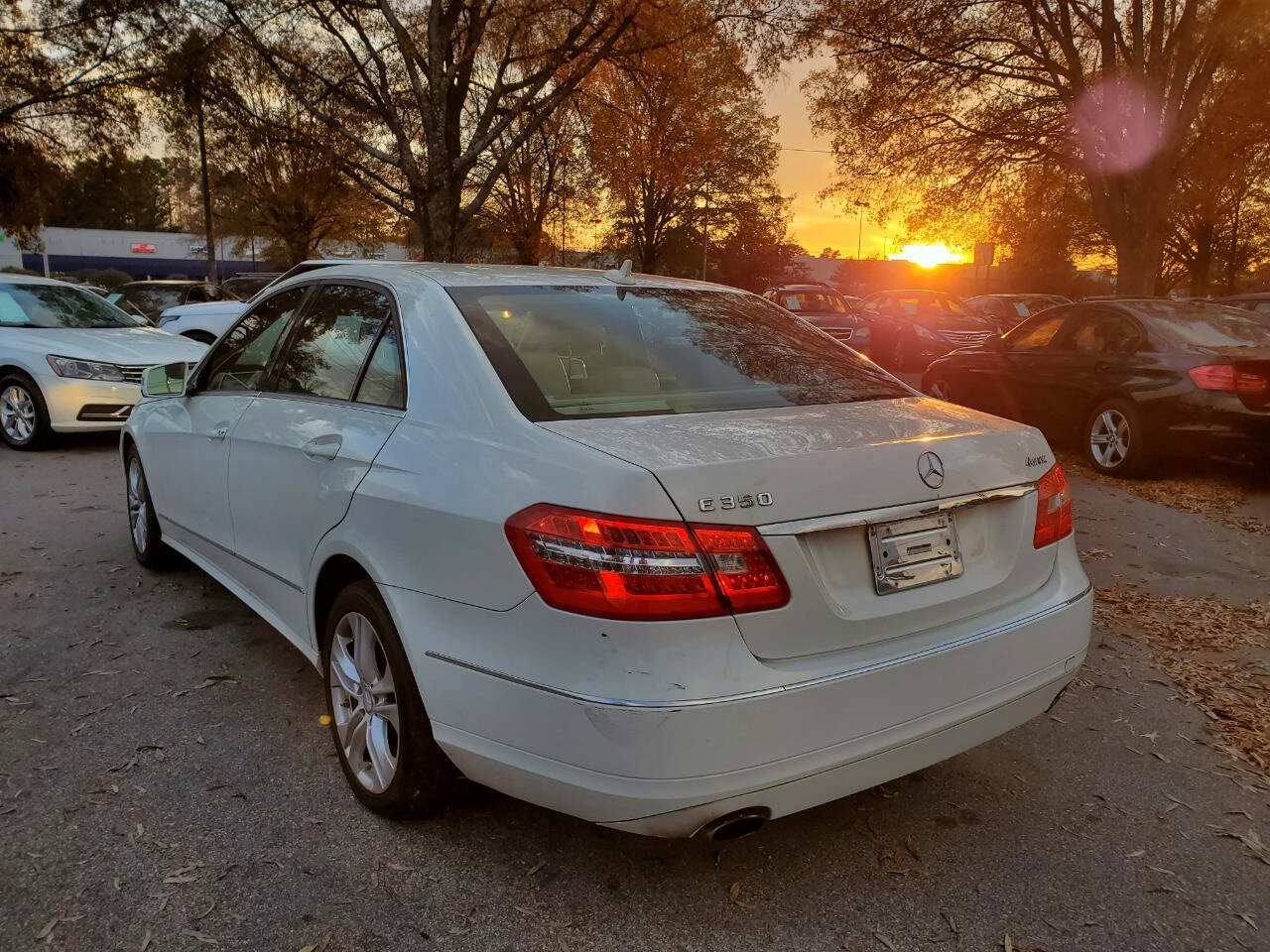 Used 2011 Mercedes-Benz E 350 4MATIC Sedan image 6