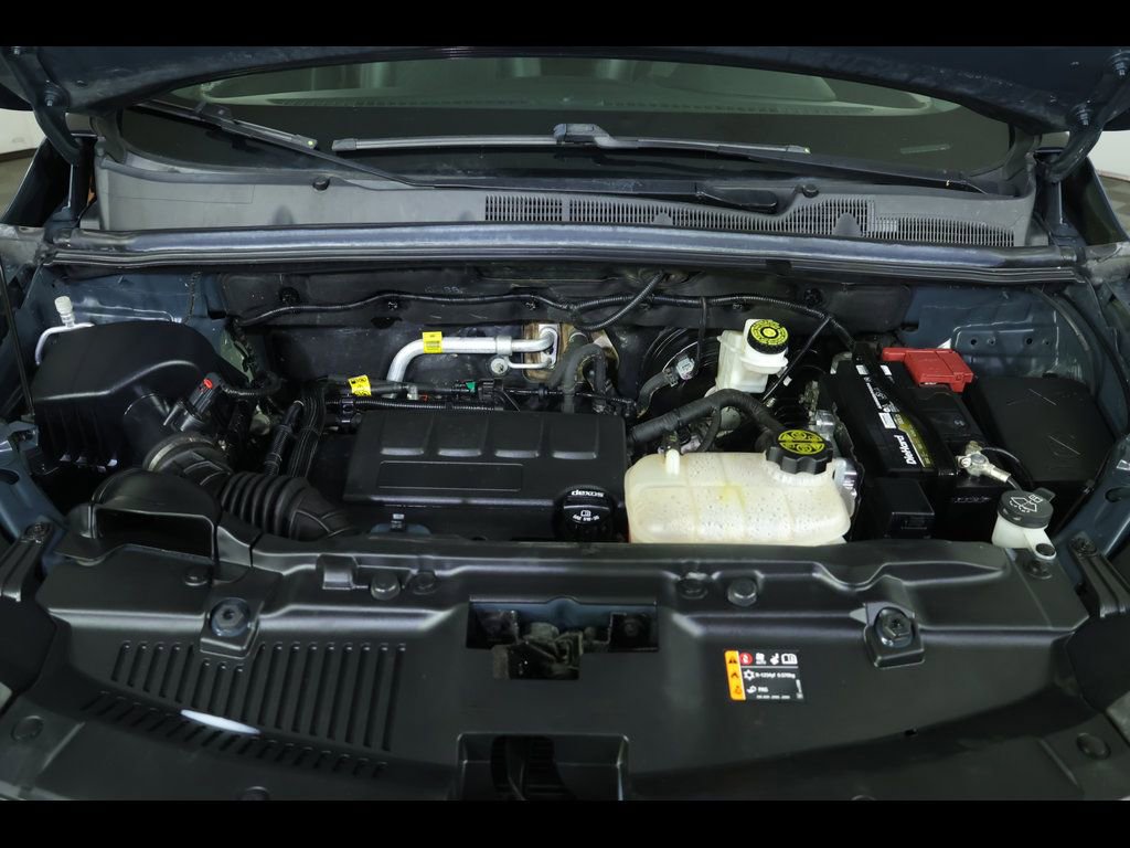 Used 2021 Chevrolet Trax LT w/ Sport Edition image 18