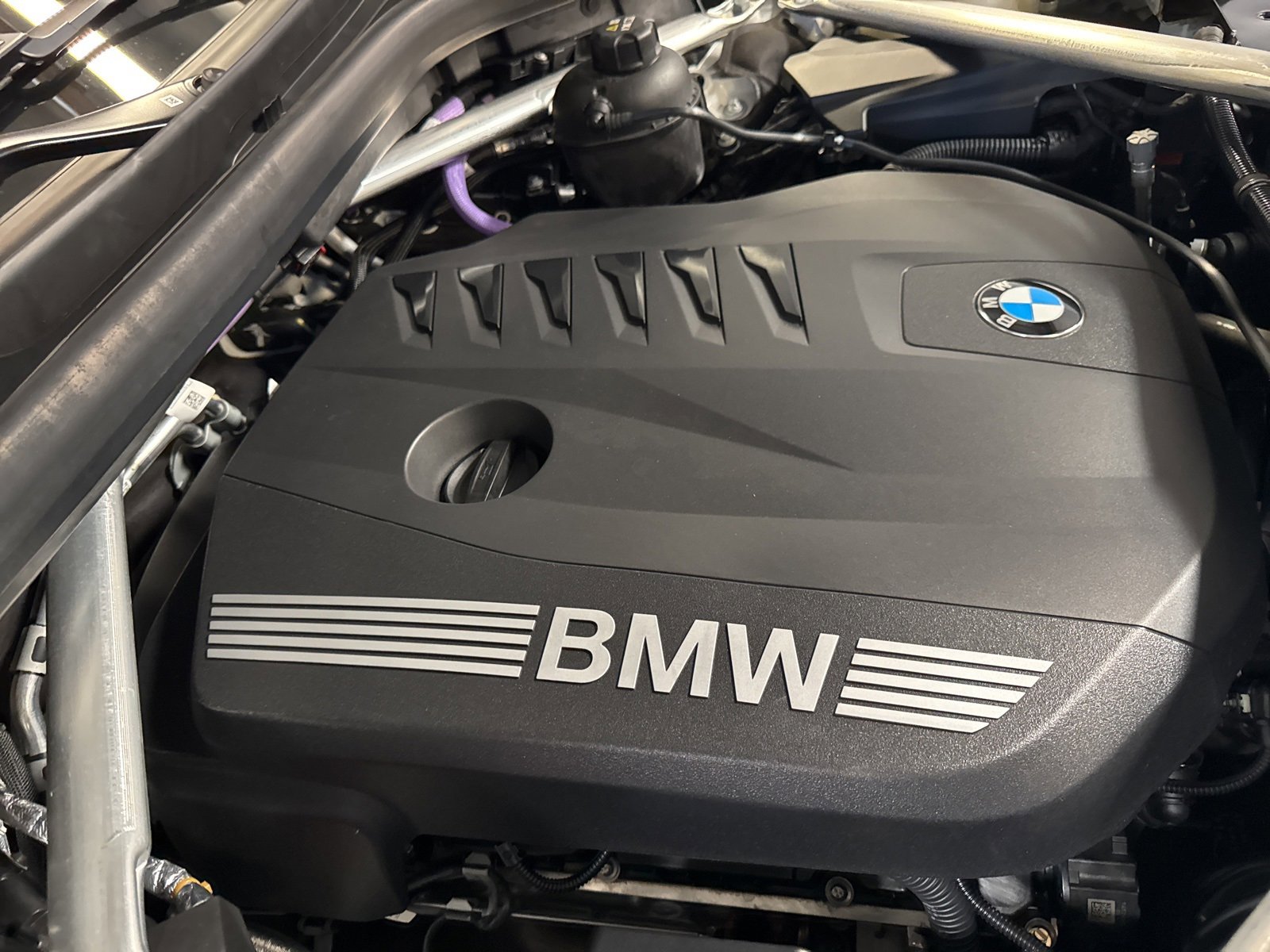 Used 2023 BMW X7 xDrive40i w/ M Sport Package image 41