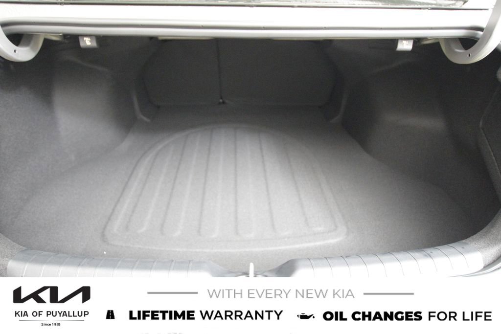 New 2025 Kia K4 LXS image 19