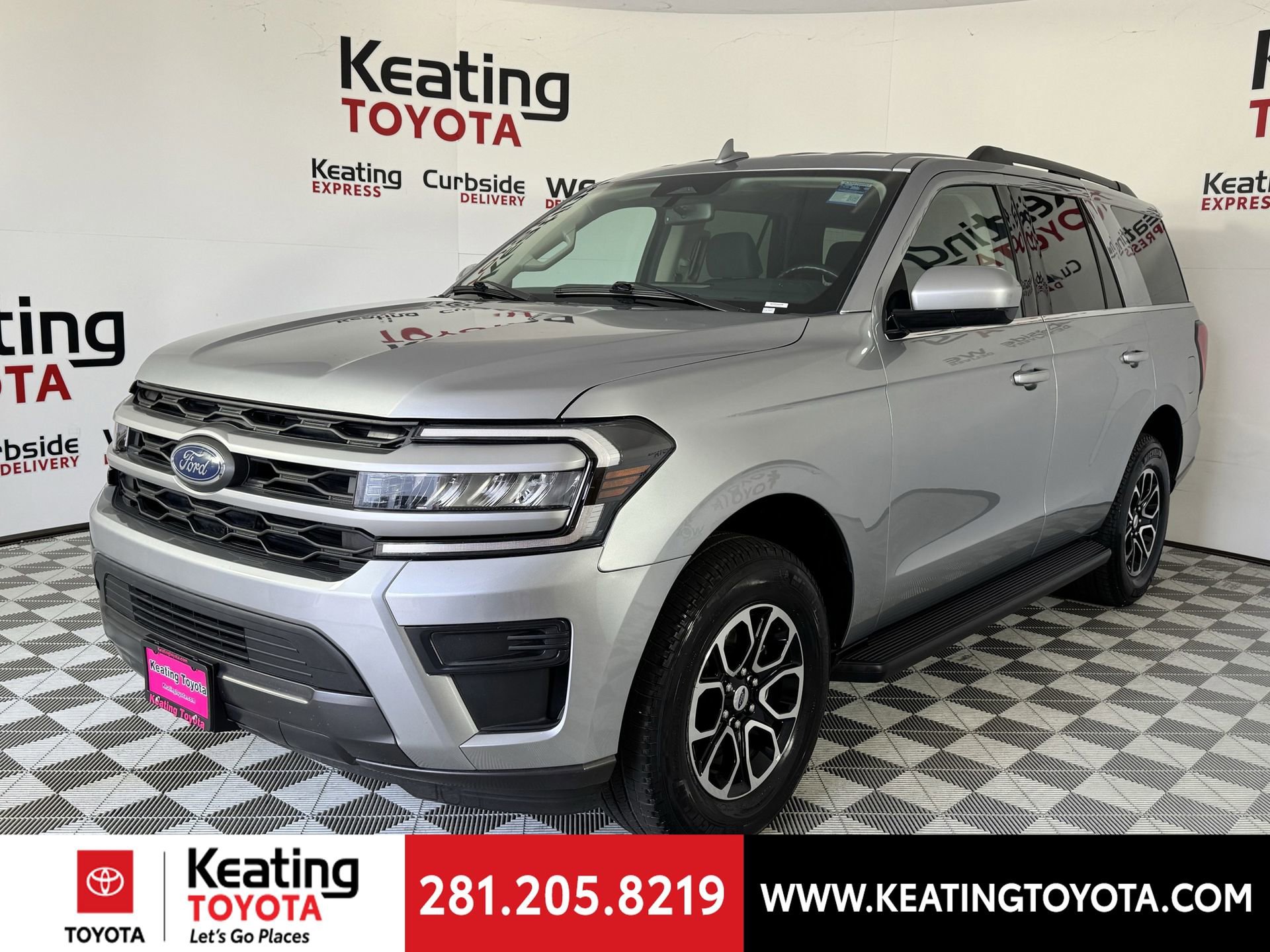 Used 2024 Ford Expedition XLT image 9