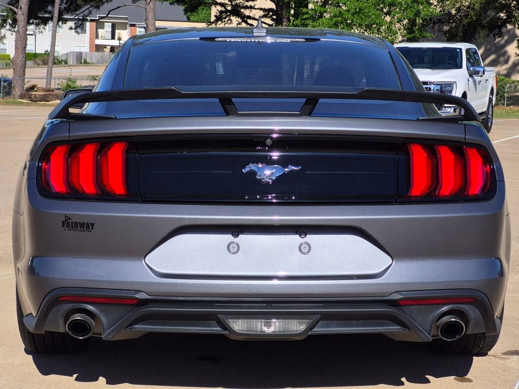 Used 2023 Ford Mustang Coupe RWD image 5