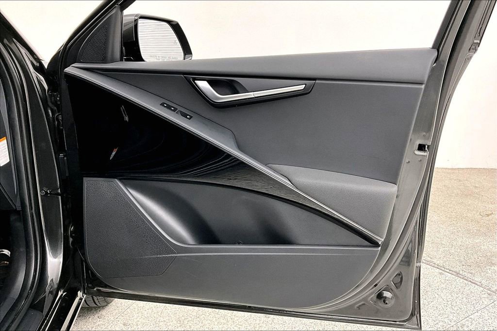 Used 2025 Kia Niro Wind w/ Wind Preserve Package image 22