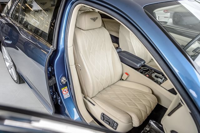 Used 2014 Bentley Flying Spur W12 AWD/4WD image 52