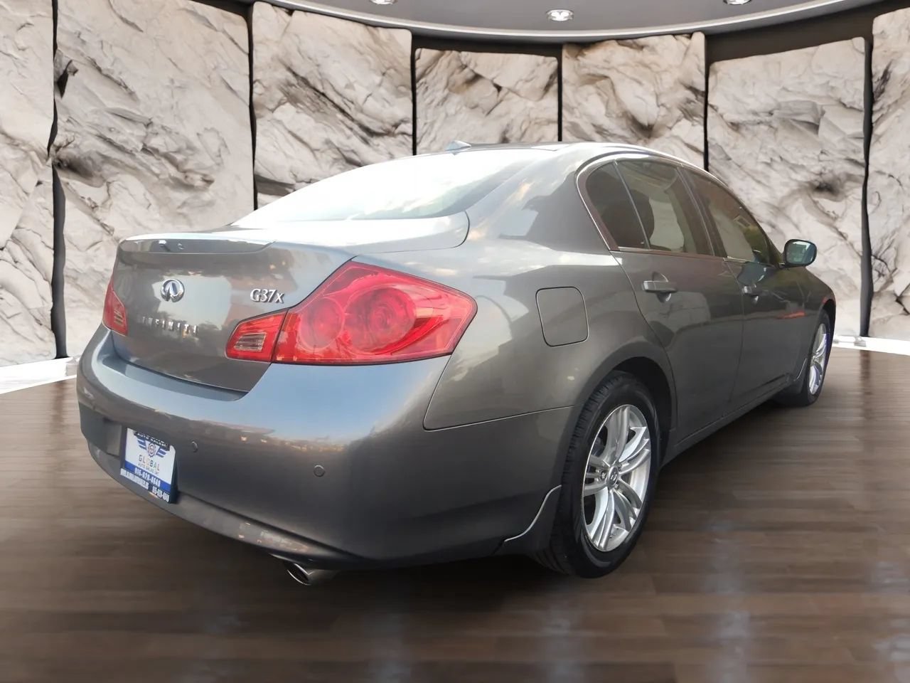 Used 2013 INFINITI G37 x Sedan w/ Premium Pkg AWD/4WD image 6