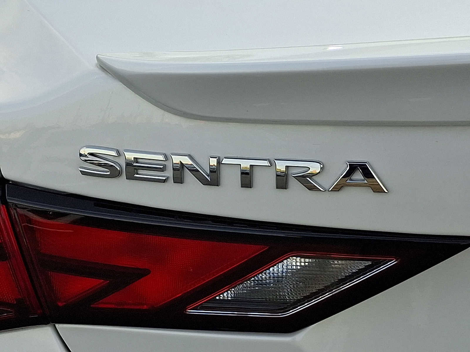 Used 2023 Nissan Sentra SR FWD image 30