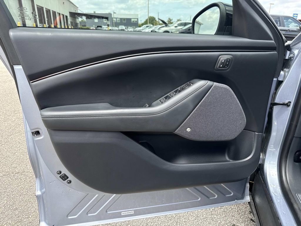 Used 2022 Ford Mustang Mach-E Premium AWD/4WD image 19