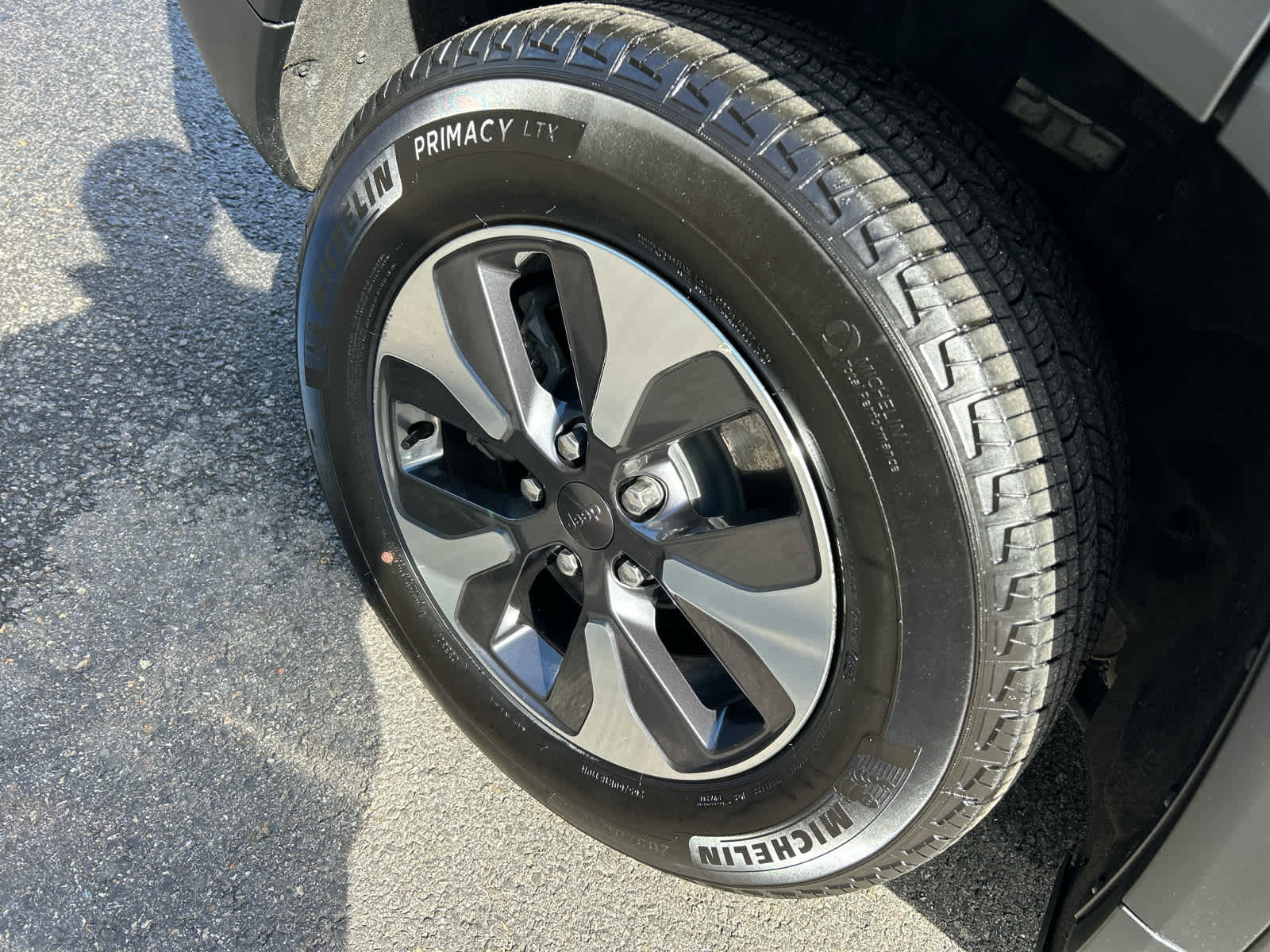 Used 2023 Jeep Grand Cherokee 4WD 4xe image 16