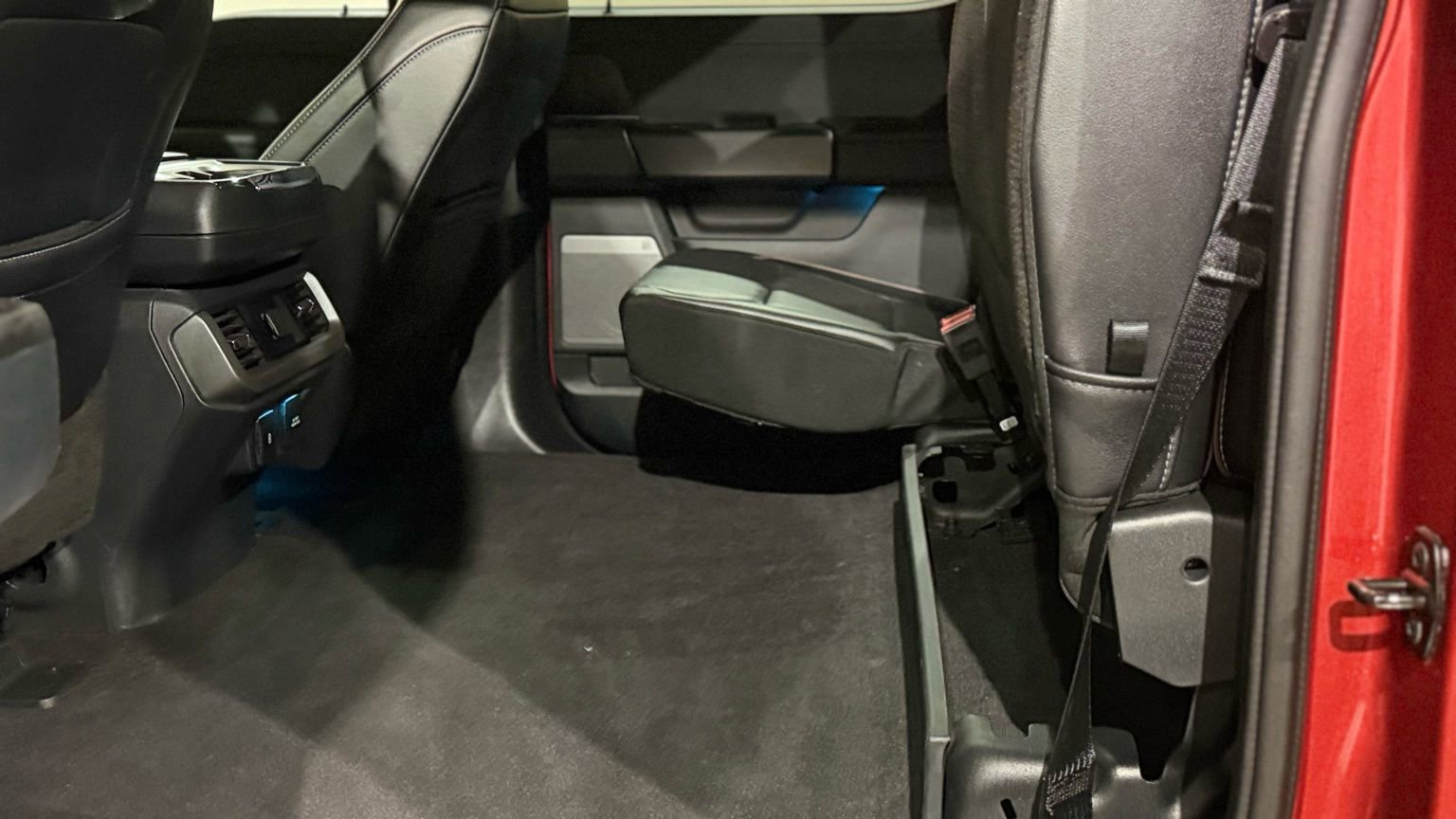 Used 2023 Ford F150 Lariat image 45