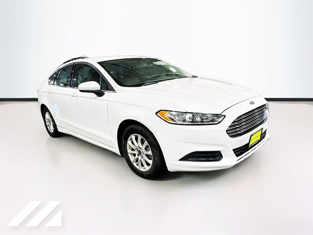 Used 2015 Ford Fusion S FWD image 3