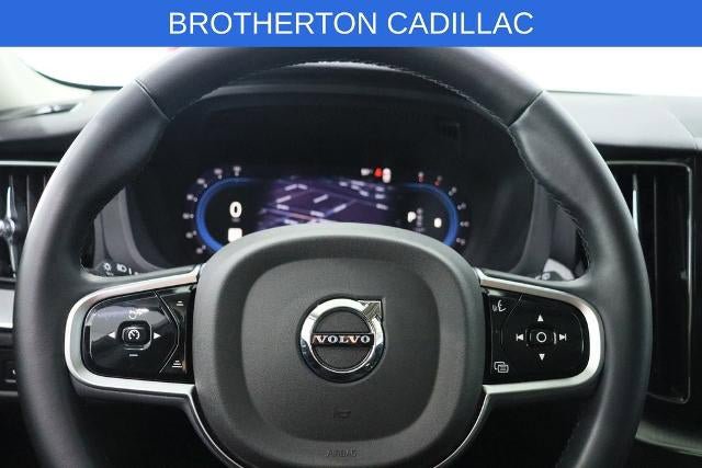 Used 2025 Volvo XC60 B5 Plus AWD/4WD image 17