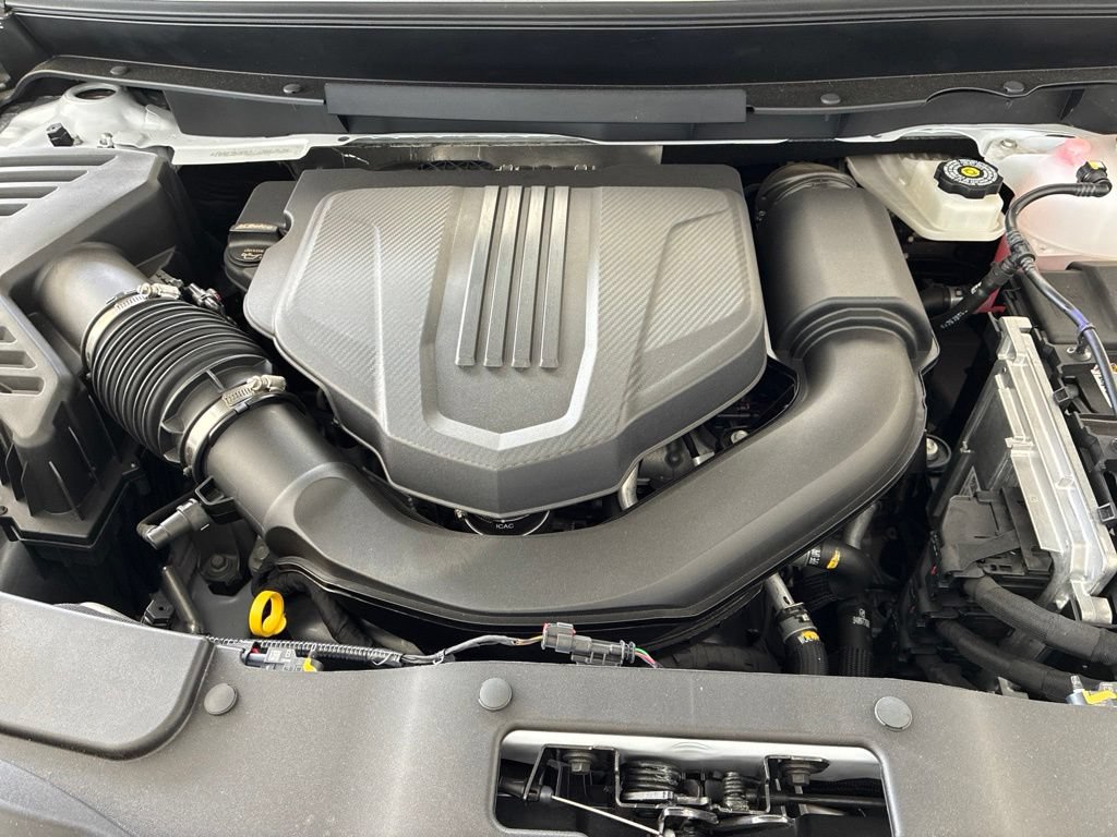 New 2026 Chevrolet Traverse RS w/ LPO, Floor Liner Package FWD image 35